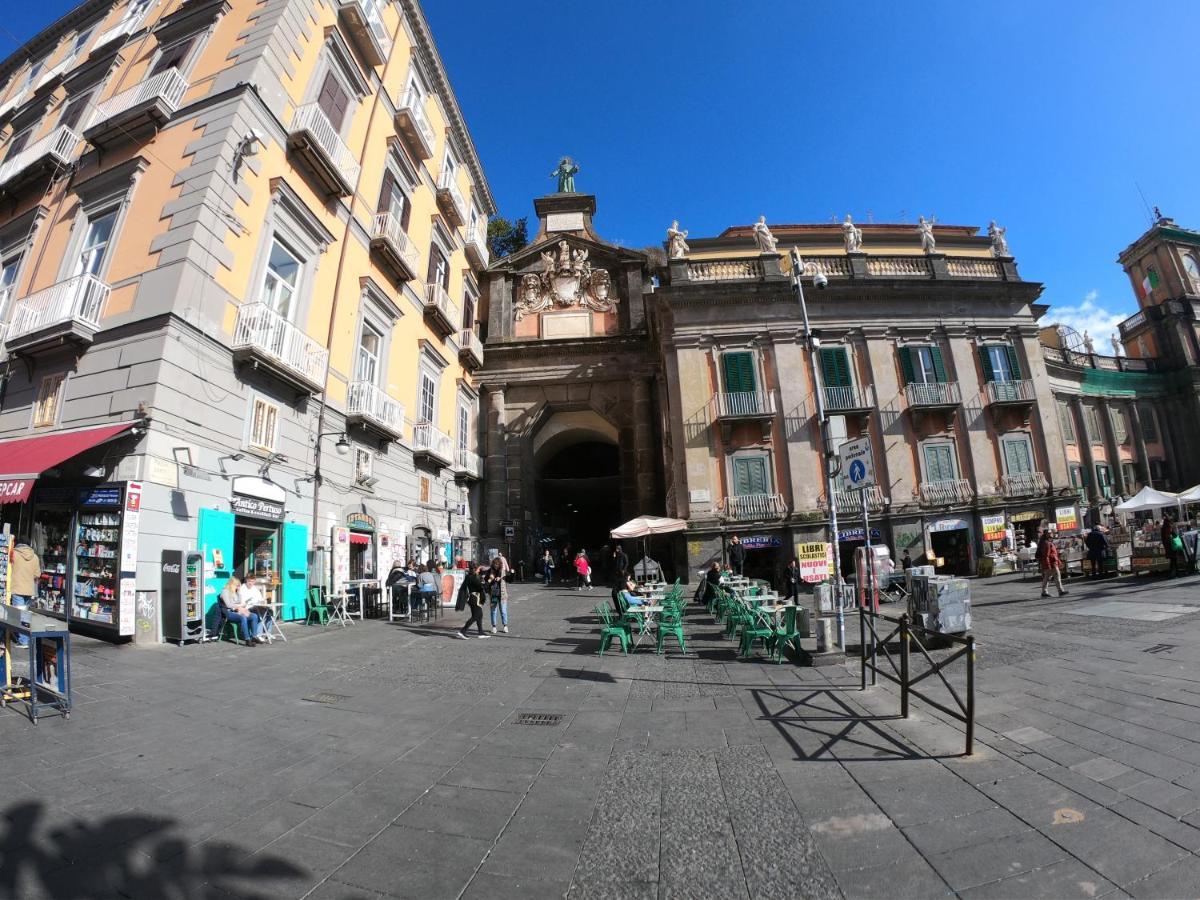 Di Sarno's Port'alba Appartement Naples